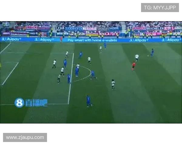 C罗与姆巴佩前90场表现对比:进球助攻与罚点数据解析 C罗与姆巴佩前90场表现对比:进球助攻与罚点数据解析